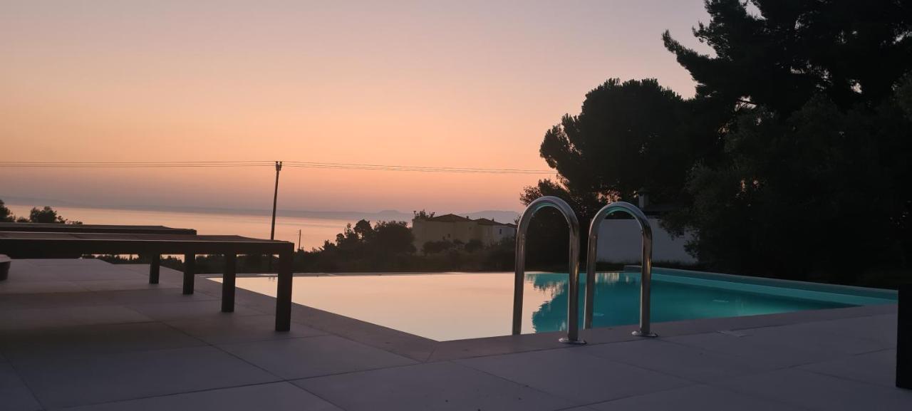 קריופיגי Villa Anna Maria מראה חיצוני תמונה