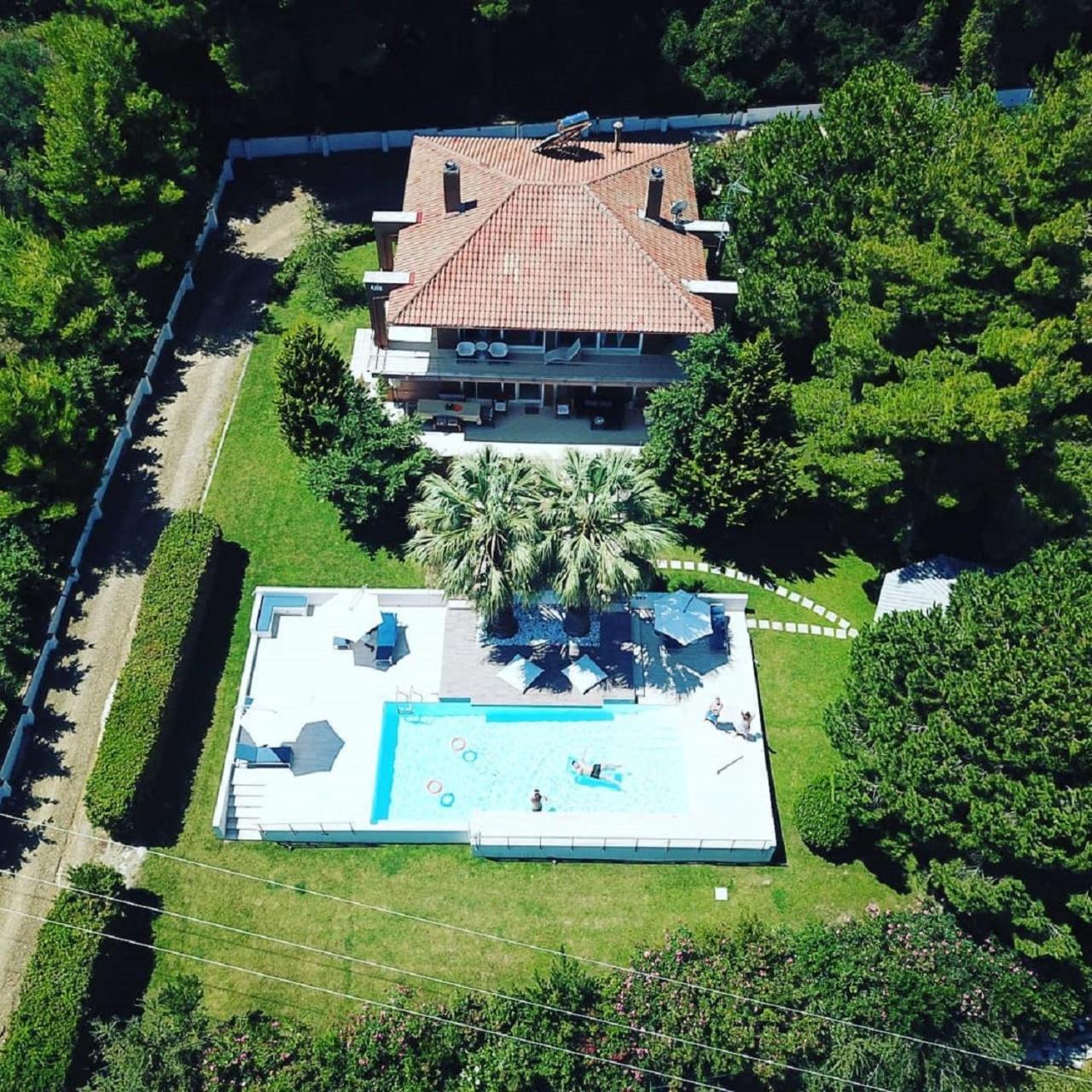 קריופיגי Villa Anna Maria מראה חיצוני תמונה